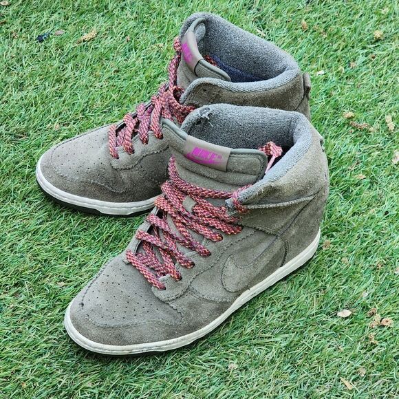 NIKE DUNK SKY HI - Womens Wedge - SIZE 7.5 - Picture 1 of 10